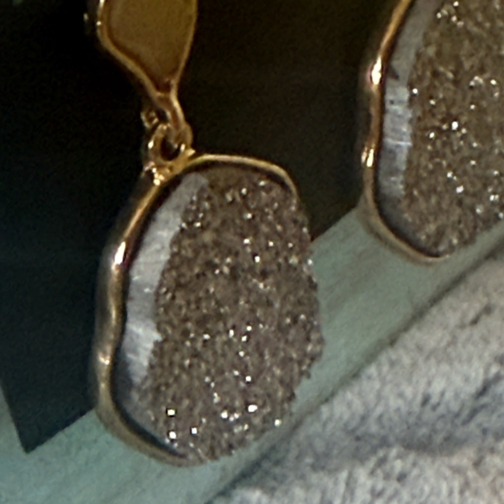 🌸4 for $10 NWT Apt. 9 Gold Tone Druzy Dangle Earrings - Picture 5 of 8